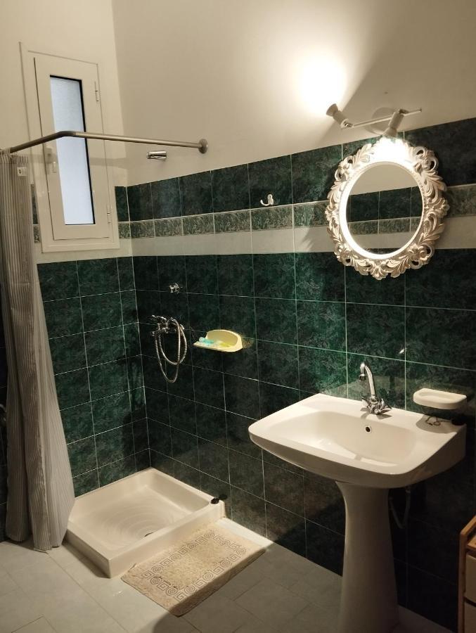Wilson & Andrew House - Wanderlust Apartment Avliótes Екстериор снимка