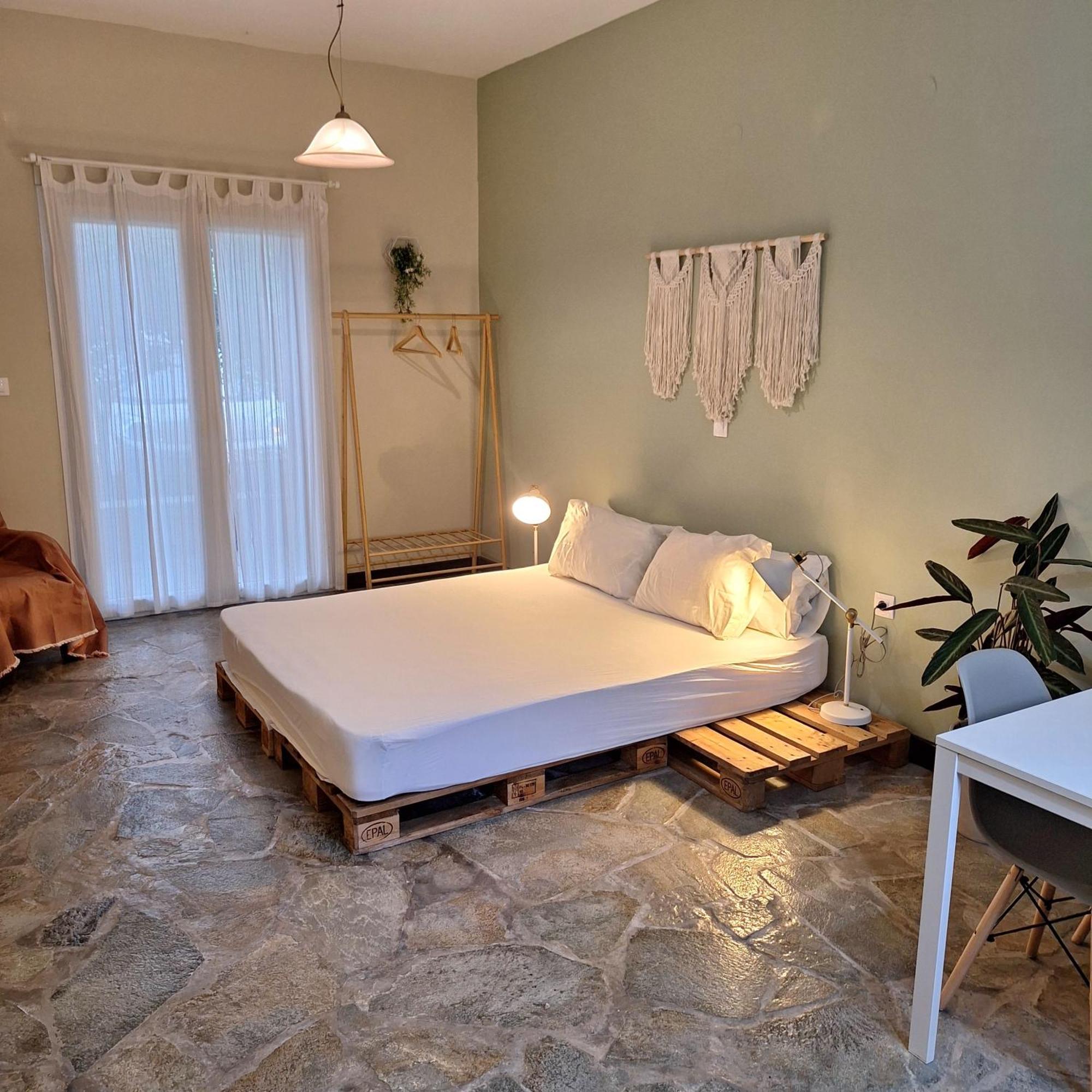 Wilson & Andrew House - Wanderlust Apartment Avliótes Екстериор снимка